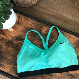 Nike Dri Fit Sports Bra-L